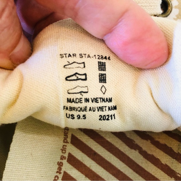 Taos Star Daisy Floral Print Canvas Low Top Sneakers Women’s 9.5 Tan Lace up - Picture 10 of 12